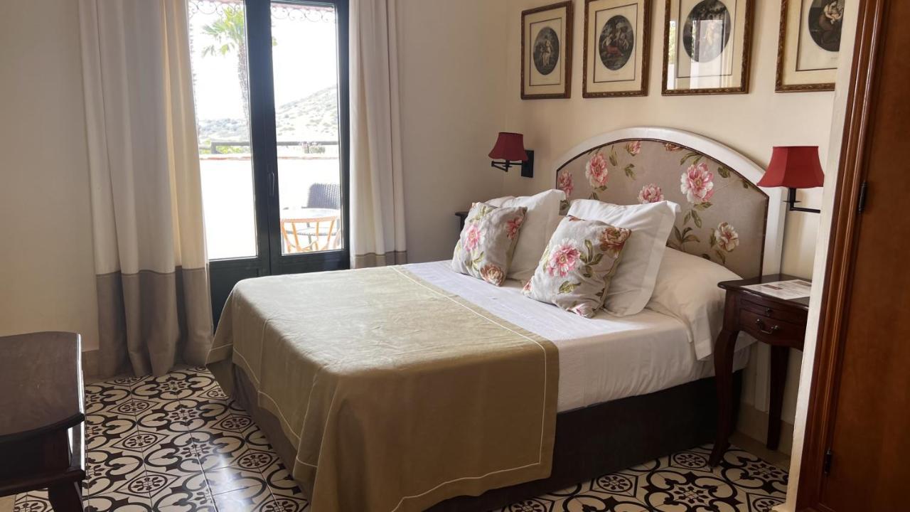 Hotel Sindhura Vejer de la Frontera Extérieur photo
