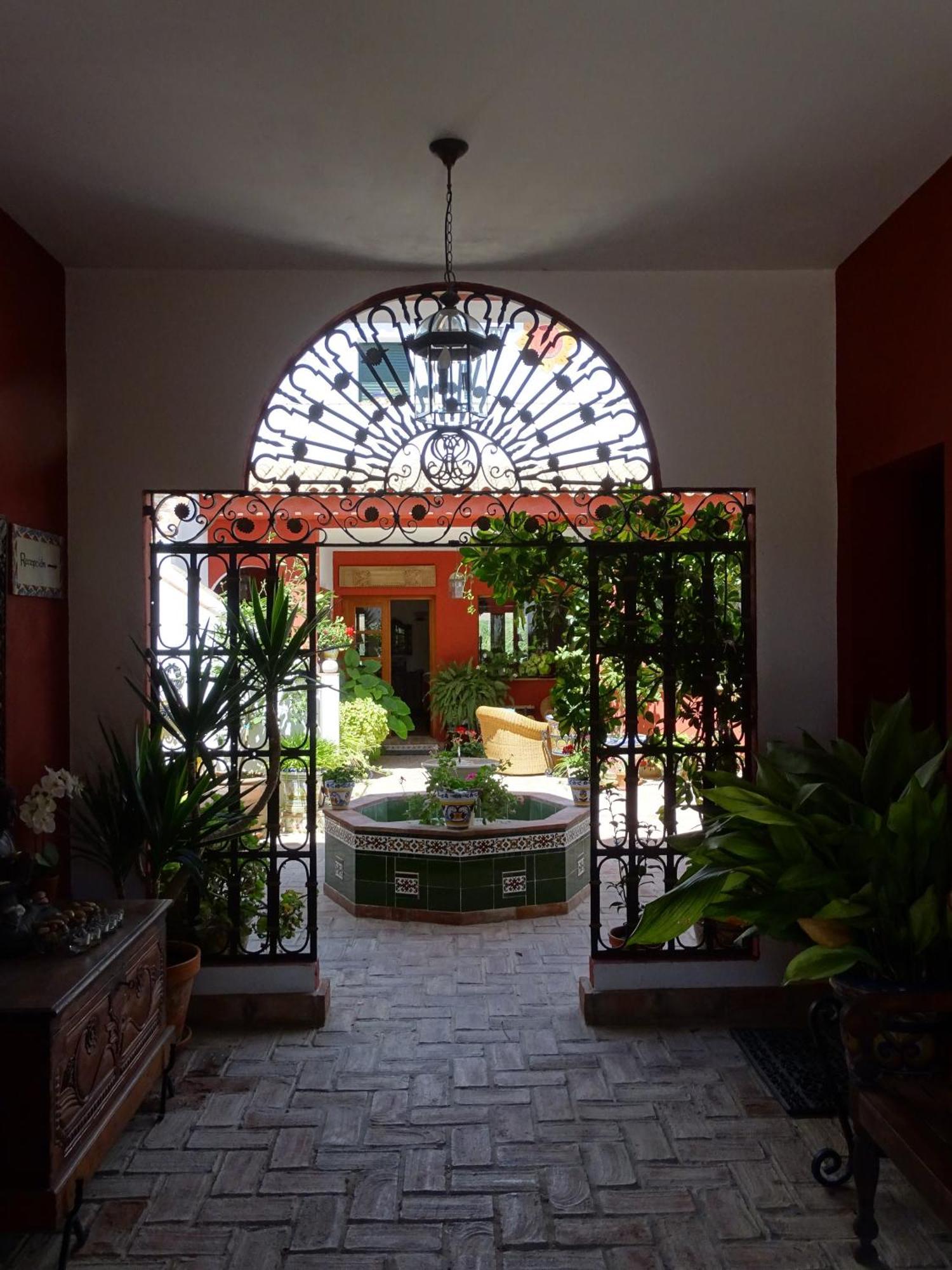 Hotel Sindhura Vejer de la Frontera Extérieur photo