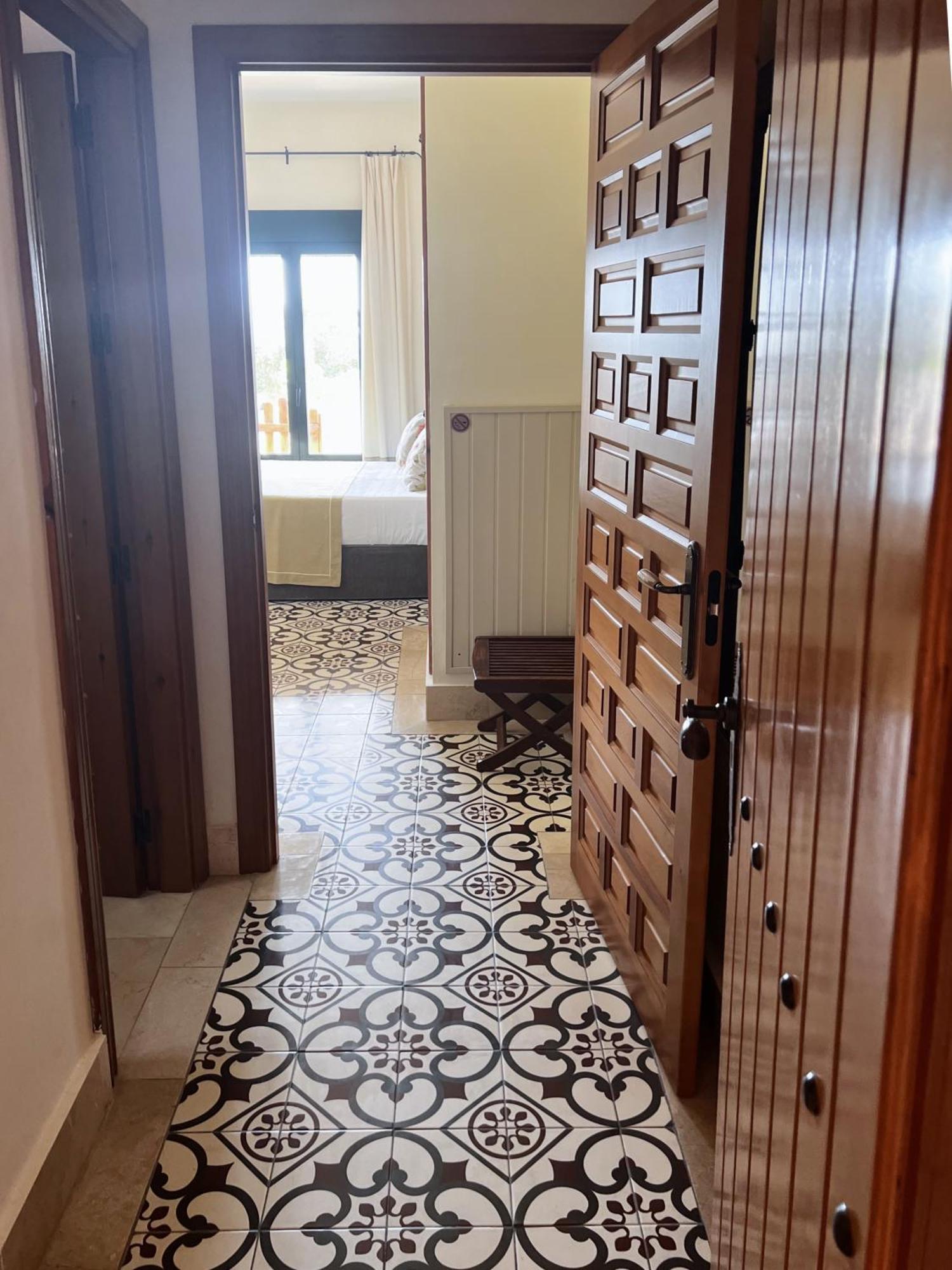 Hotel Sindhura Vejer de la Frontera Extérieur photo